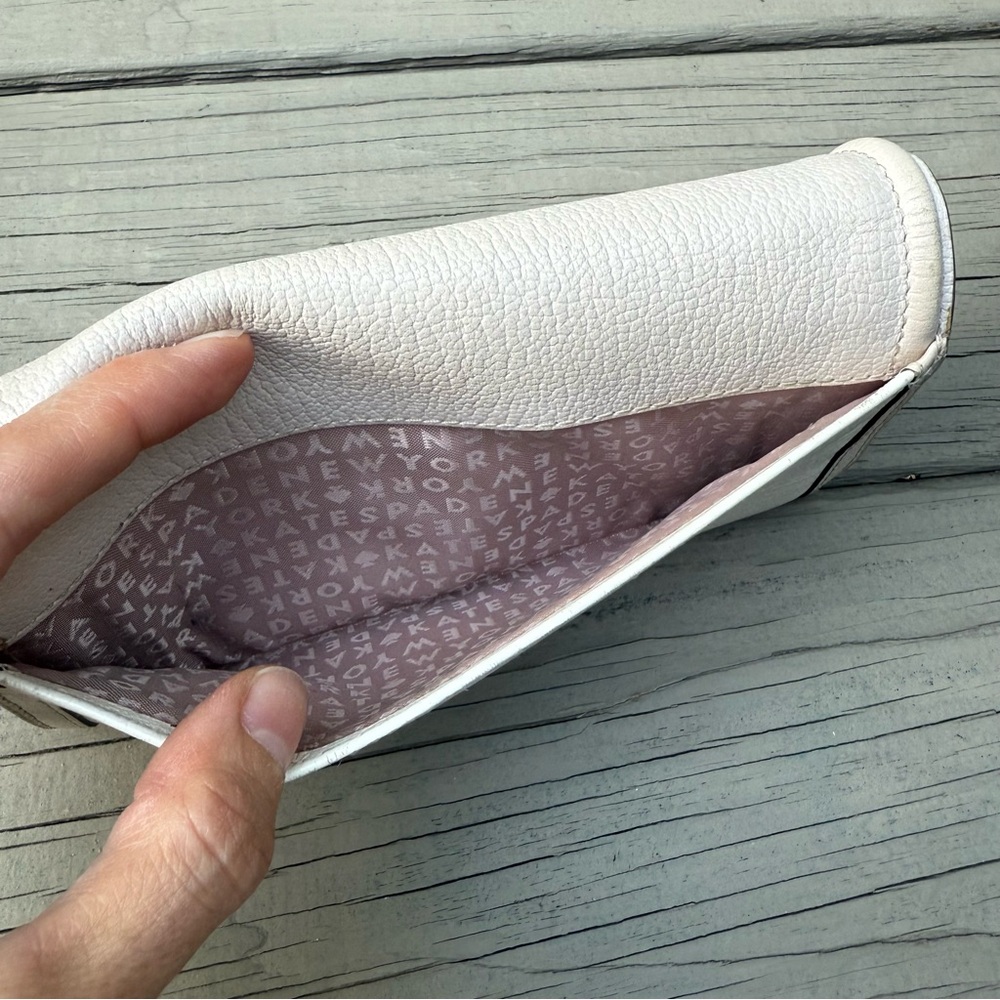 Kate Spade New York Walter Place Jean Leather Envelope Wallet in Pebble Cream - Picture 6 of 16